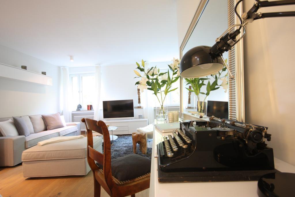 Apartmán Dorya Am Ring Kolín nad Rýnem Pokoj fotografie